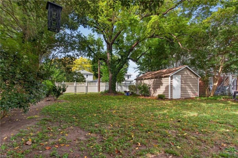 Photo 29 of 34 residential for sale in Hampton virginia