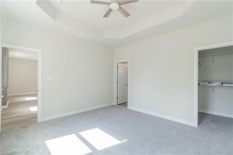 Photo 18 of 33 residential for sale in Chesapeake virginia