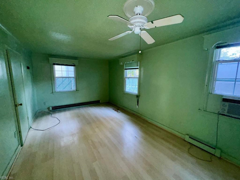 Photo 10 of 13 residential for sale in Norfolk virginia