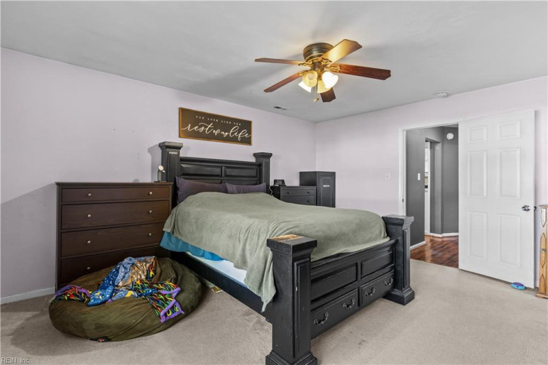Photo 12 of 28 residential for sale in Chesapeake virginia