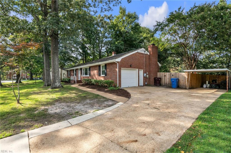 Photo 3 of 27 residential for sale in Chesapeake virginia Photo 3 of 27 residential for sale in Chesapeake virginia