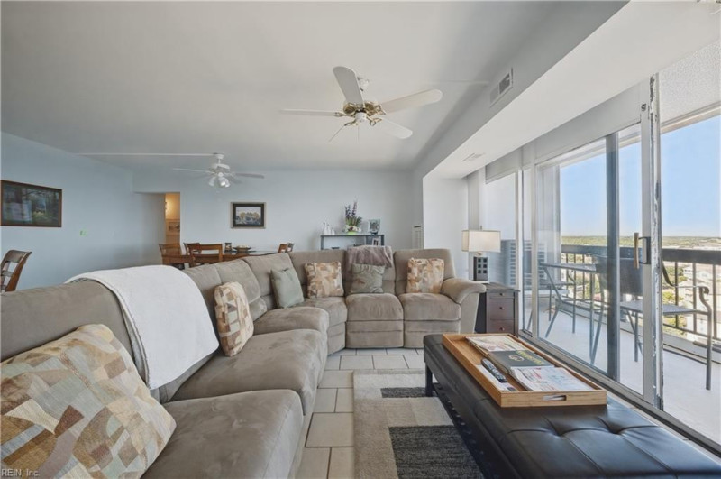 Photo 12 of 47 residential for sale in Virginia Beach virginia