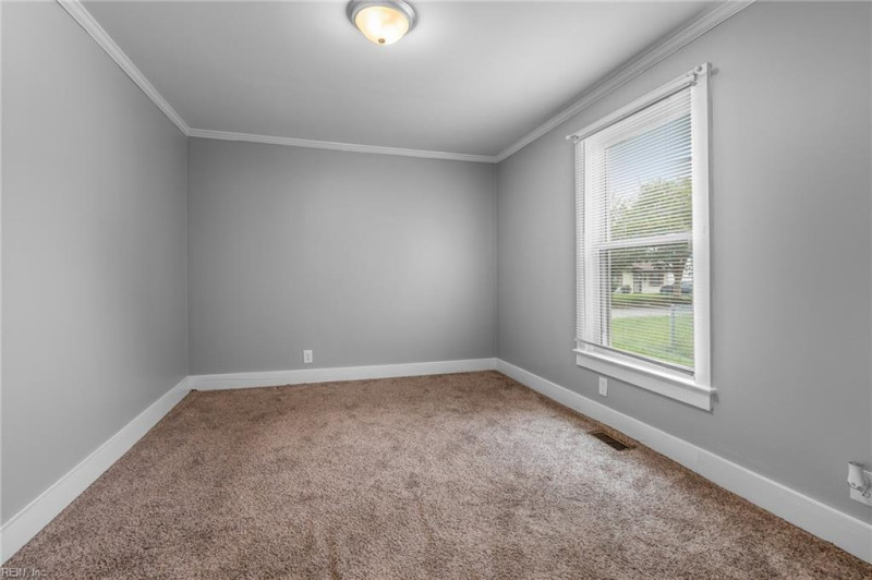 Photo 12 of 18 residential for sale in Norfolk virginia
