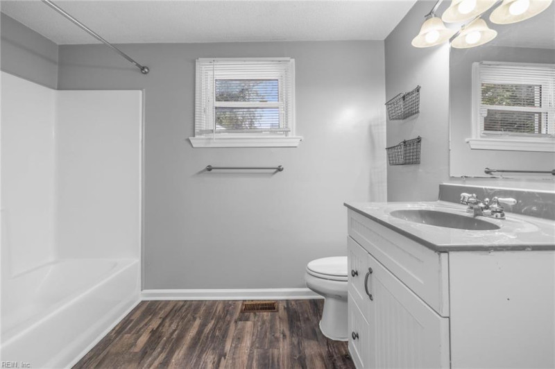 Photo 13 of 18 residential for sale in Norfolk virginia
