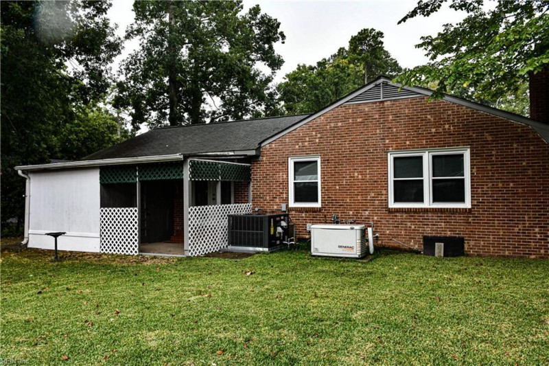 Photo 14 of 18 residential for sale in Newport News virginia