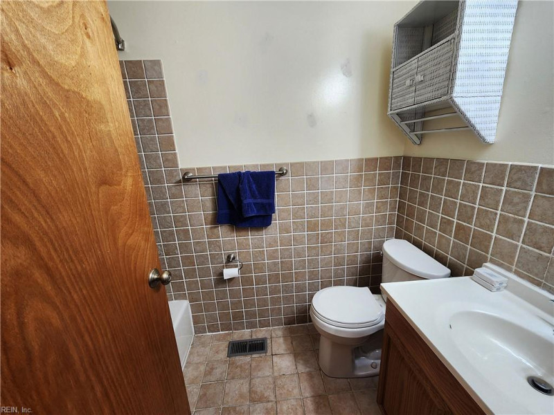 Photo 8 of 18 residential for sale in Newport News virginia