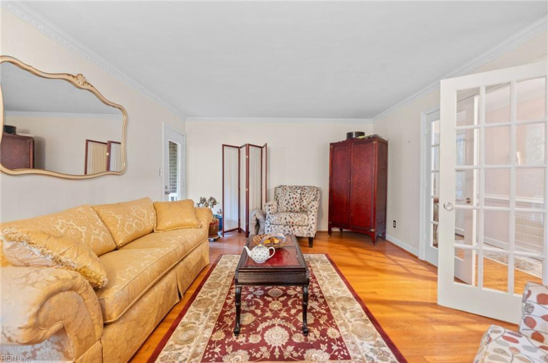 Photo 8 of 50 residential for sale in Chesapeake virginia Photo 8 of 50 residential for sale in Chesapeake virginia