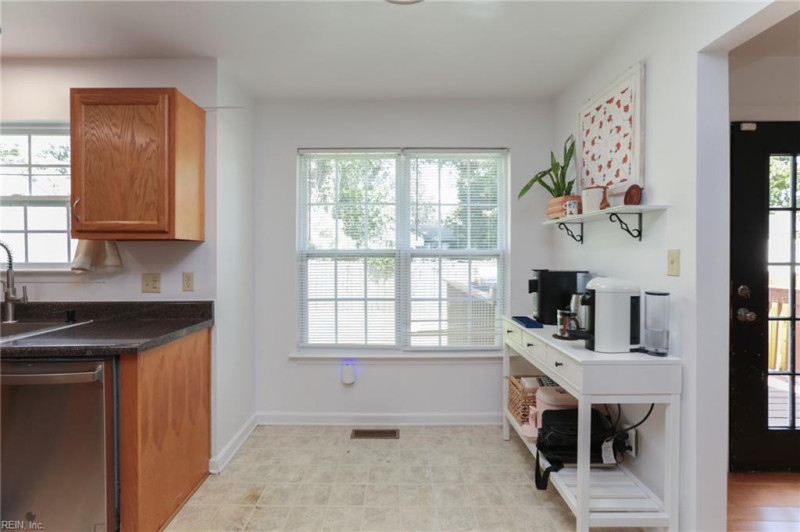 Photo 20 of 47 residential for sale in Norfolk virginia Photo 20 of 47 residential for sale in Norfolk virginia