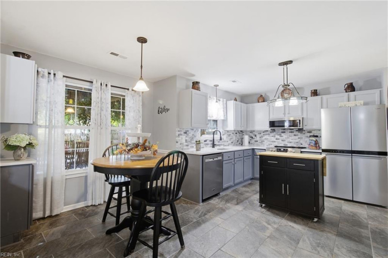 Photo 23 of 49 residential for sale in Suffolk virginia
