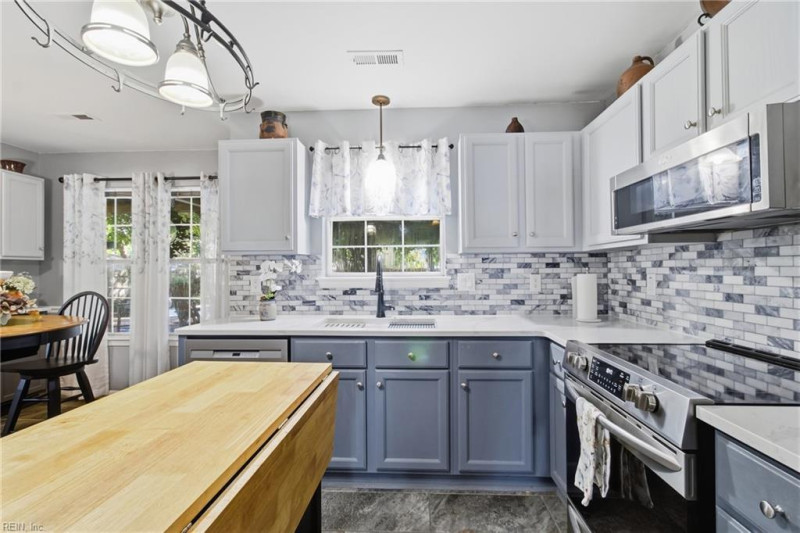 Photo 26 of 49 residential for sale in Suffolk virginia