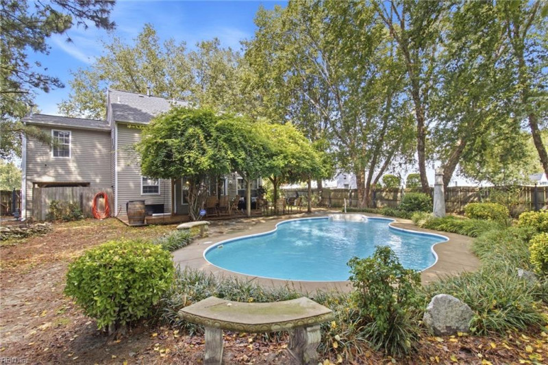 Photo 3 of 49 residential for sale in Suffolk virginia