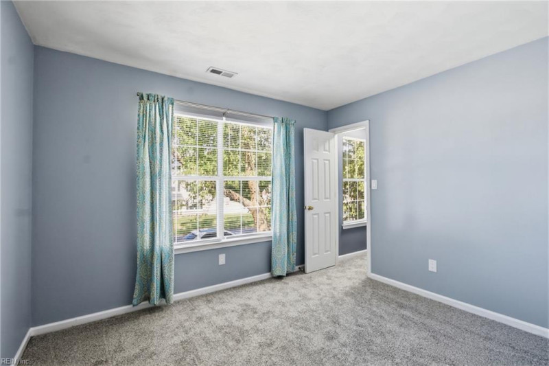 Photo 35 of 49 residential for sale in Suffolk virginia