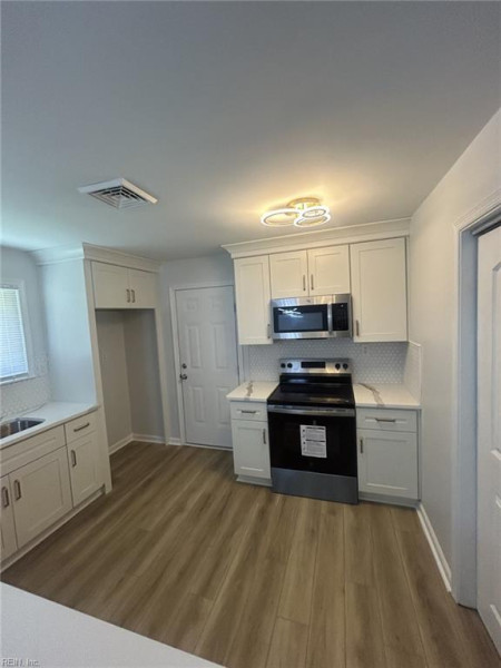 Photo 5 of 11 residential for sale in Chesapeake virginia Photo 5 of 11 residential for sale in Chesapeake virginia