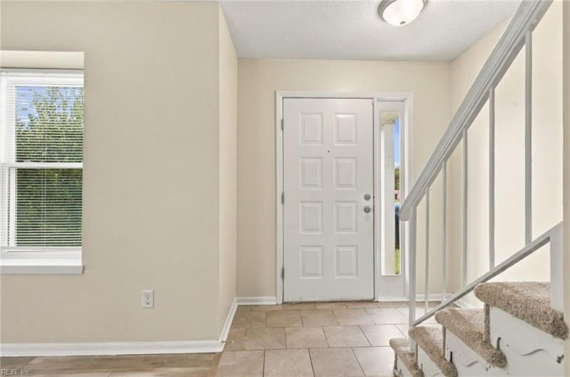 Photo 3 of 28 residential for sale in Virginia Beach virginia