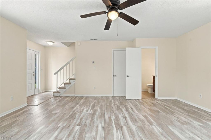 Photo 7 of 28 residential for sale in Virginia Beach virginia