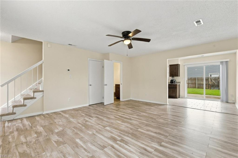 Photo 8 of 28 residential for sale in Virginia Beach virginia