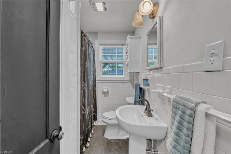 Photo 33 of 39 residential for sale in Norfolk virginia Photo 33 of 39 residential for sale in Norfolk virginia