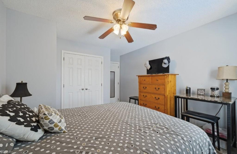 Photo 24 of 39 residential for sale in Hampton virginia