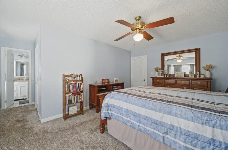Photo 28 of 39 residential for sale in Hampton virginia