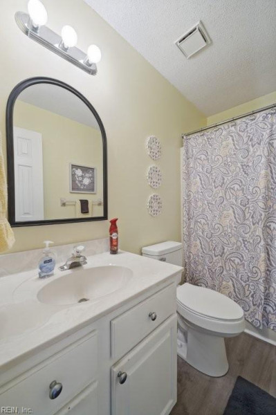 Photo 31 of 39 residential for sale in Hampton virginia