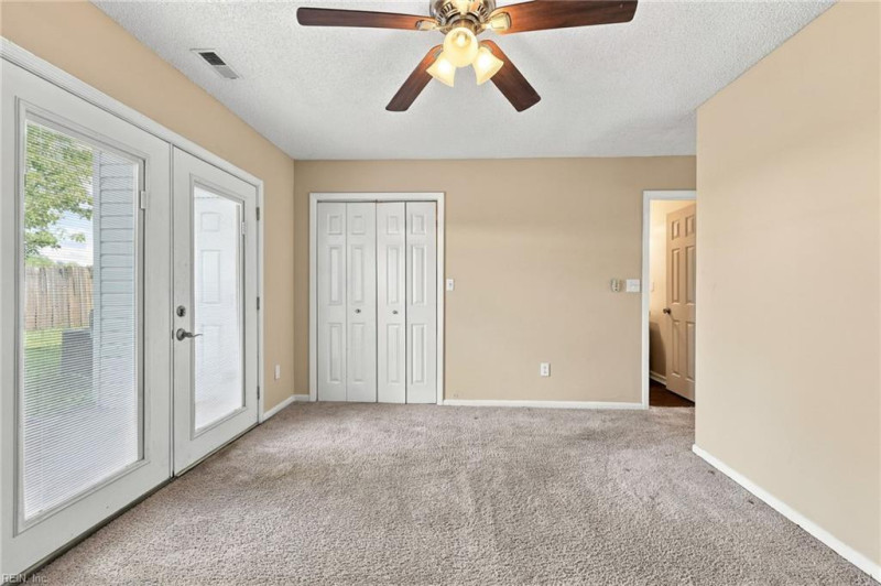 Photo 17 of 41 residential for sale in Virginia Beach virginia