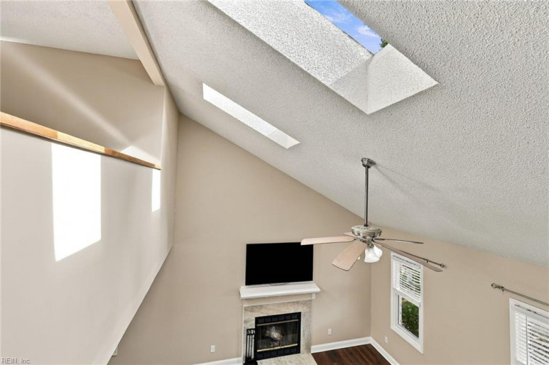 Photo 22 of 41 residential for sale in Virginia Beach virginia
