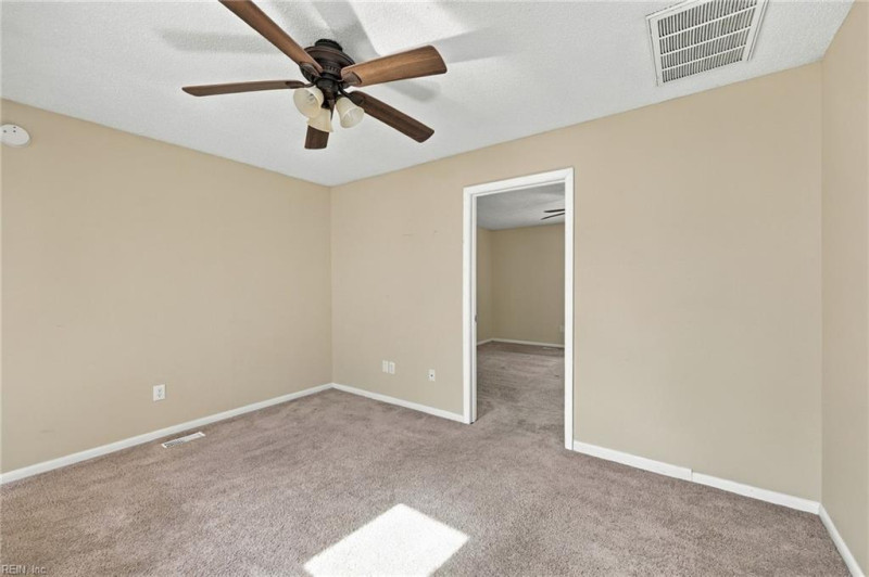 Photo 25 of 41 residential for sale in Virginia Beach virginia
