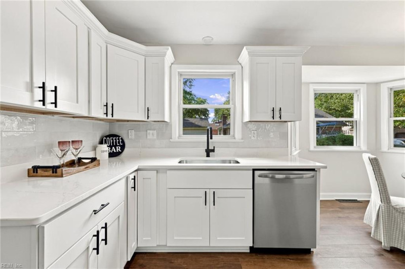 Photo 18 of 50 residential for sale in Virginia Beach virginia Photo 18 of 50 residential for sale in Virginia Beach virginia