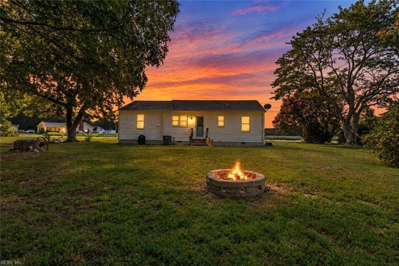 Photo 1 of 50 residential for sale in Lancaster County virginia