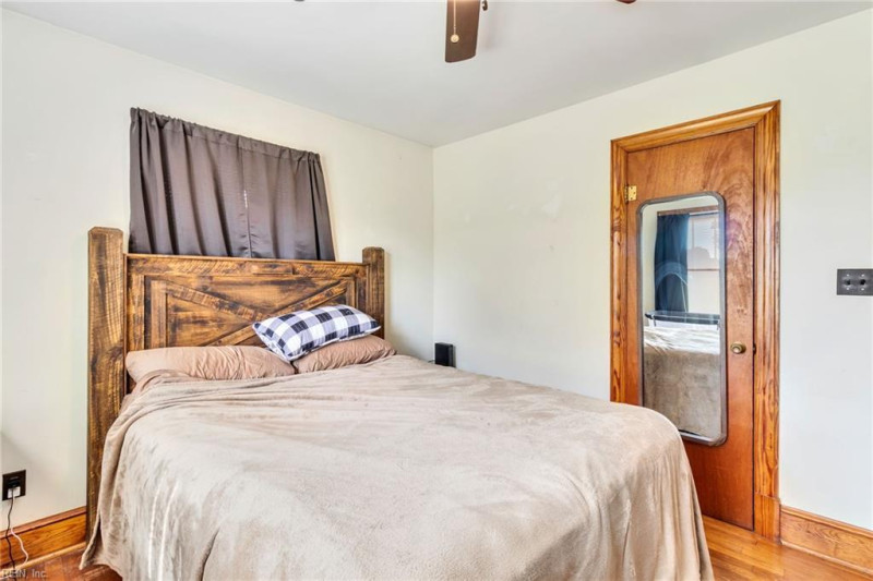 Photo 22 of 50 residential for sale in Lancaster County virginia
