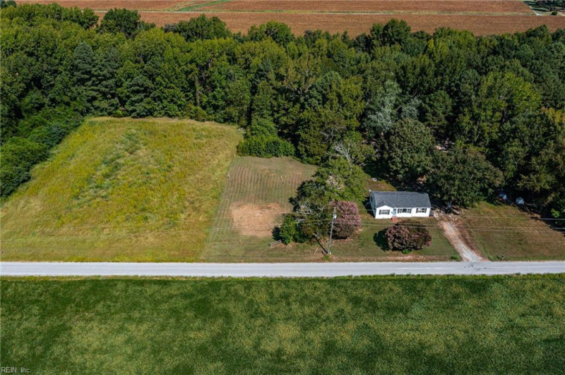 Photo 30 of 50 residential for sale in Lancaster County virginia