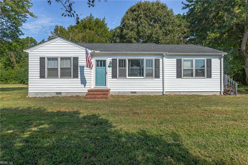Photo 37 of 50 residential for sale in Lancaster County virginia