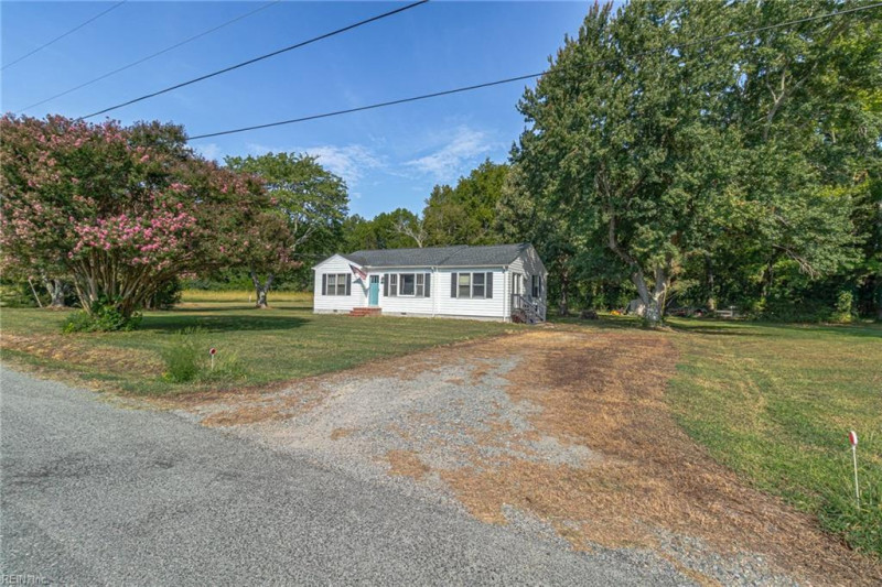 Photo 40 of 50 residential for sale in Lancaster County virginia
