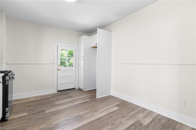 Photo 13 of 40 residential for sale in Suffolk virginia
