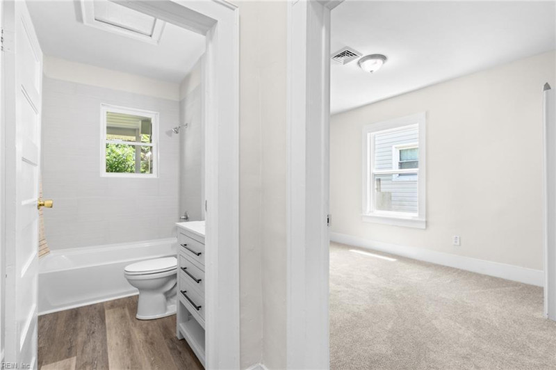 Photo 20 of 40 residential for sale in Suffolk virginia