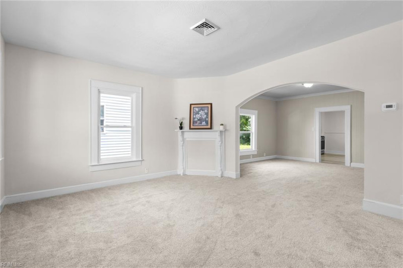 Photo 5 of 40 residential for sale in Suffolk virginia