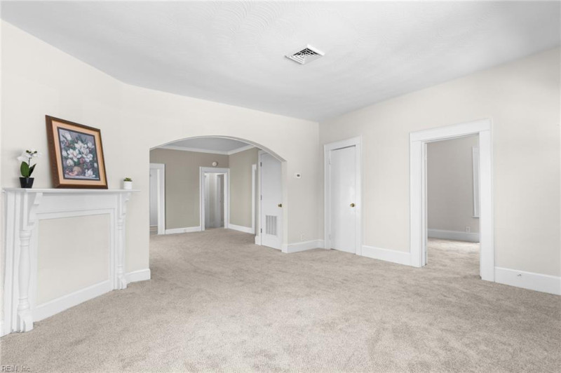 Photo 6 of 40 residential for sale in Suffolk virginia