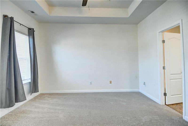 Photo 23 of 44 residential for sale in Virginia Beach virginia