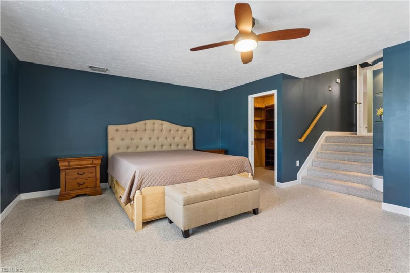 Photo 35 of 48 residential for sale in Hampton virginia