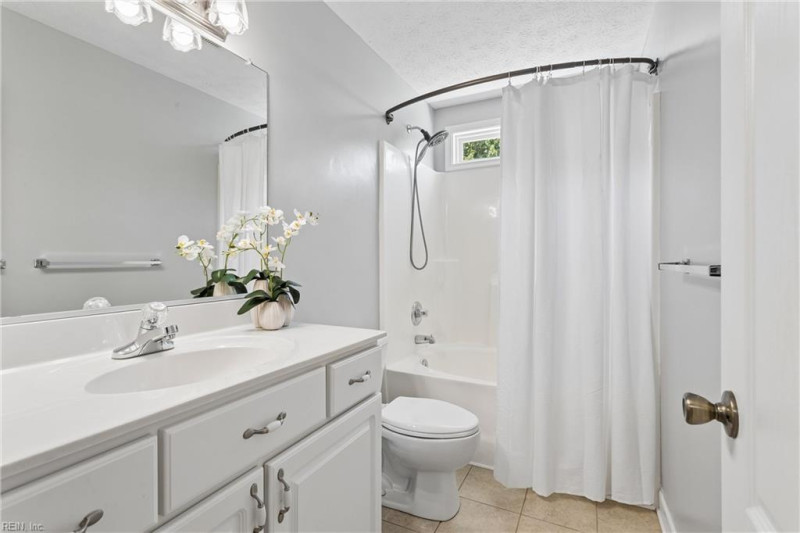 Photo 38 of 48 residential for sale in Hampton virginia