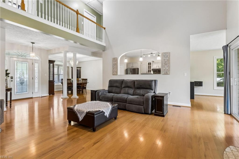 Photo 6 of 48 residential for sale in Hampton virginia