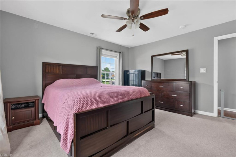 Photo 21 of 50 residential for sale in Chesapeake virginia