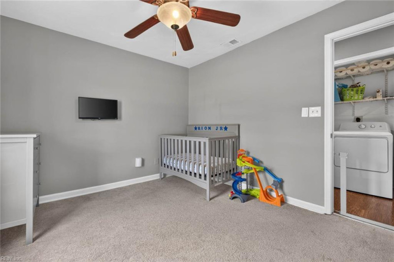 Photo 34 of 50 residential for sale in Chesapeake virginia