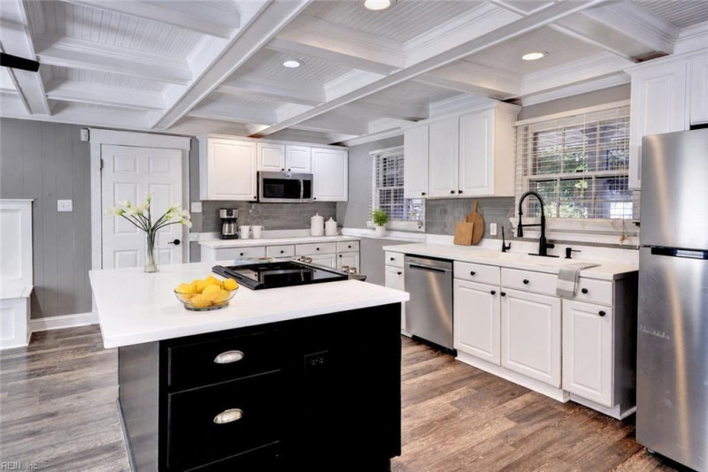 Photo 17 of 38 residential for sale in Newport News virginia