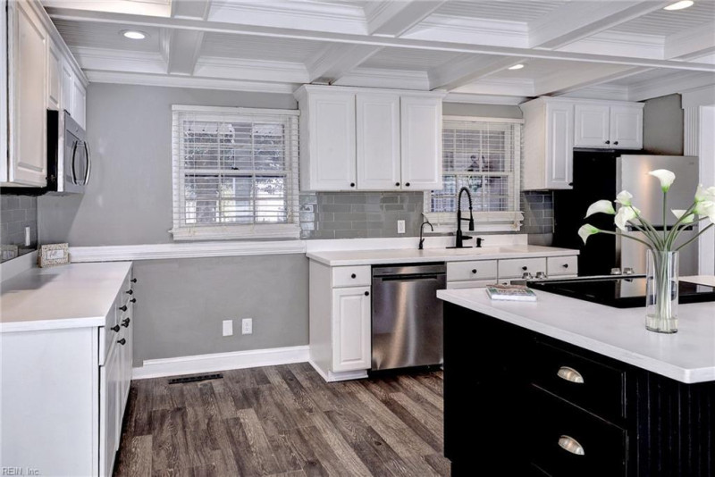 Photo 18 of 38 residential for sale in Newport News virginia