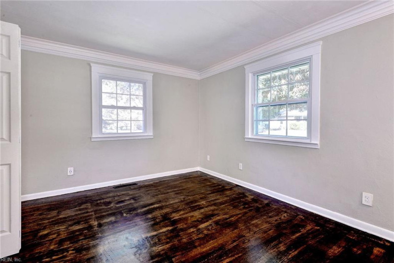 Photo 25 of 38 residential for sale in Newport News virginia