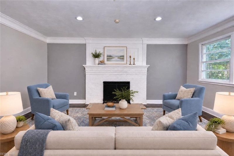 Photo 3 of 38 residential for sale in Newport News virginia
