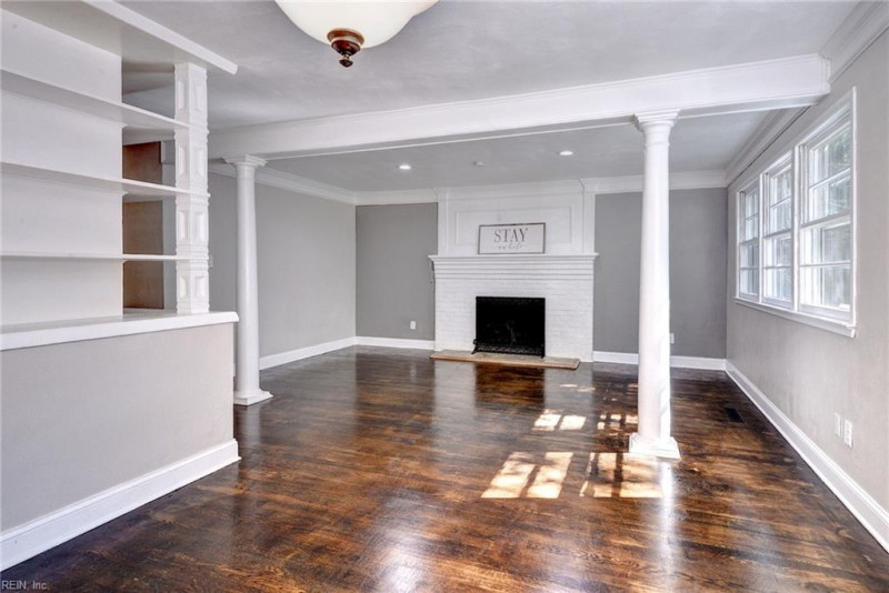 Photo 7 of 38 residential for sale in Newport News virginia