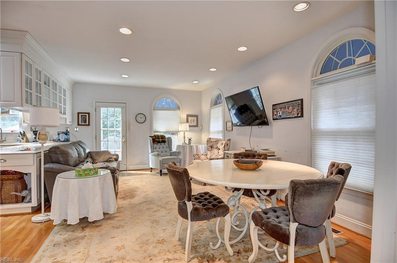 Photo 16 of 50 residential for sale in Norfolk virginia