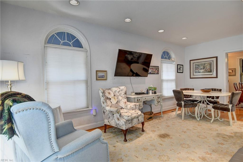 Photo 19 of 50 residential for sale in Norfolk virginia